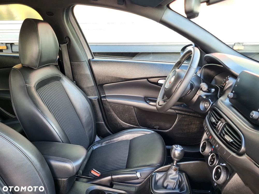 Fiat Tipo 1.4 T-Jet S-Design - 33