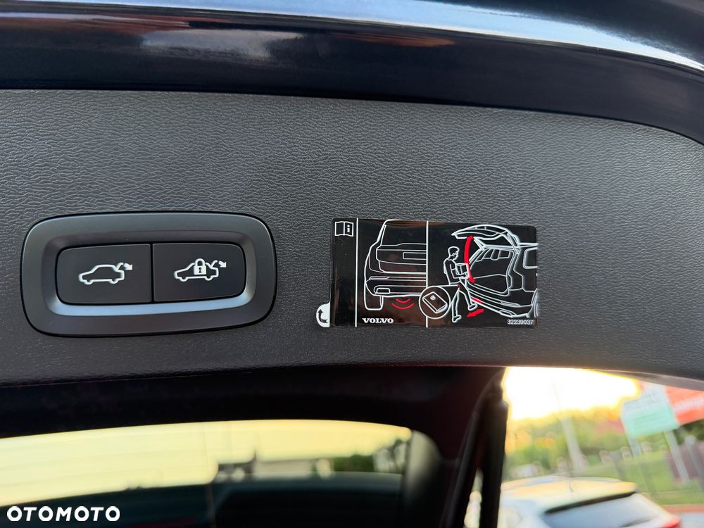 Volvo XC 40 T3 Inscription - 21