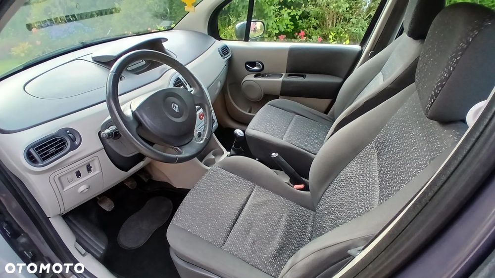 Renault Modus - 17
