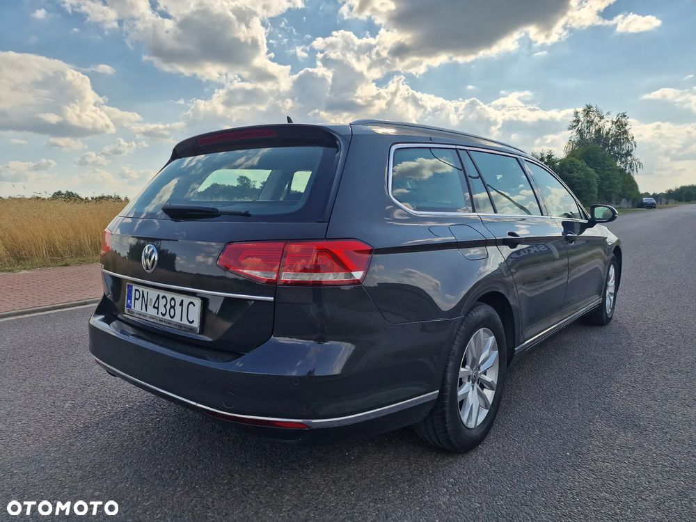 Volkswagen Passat - 10
