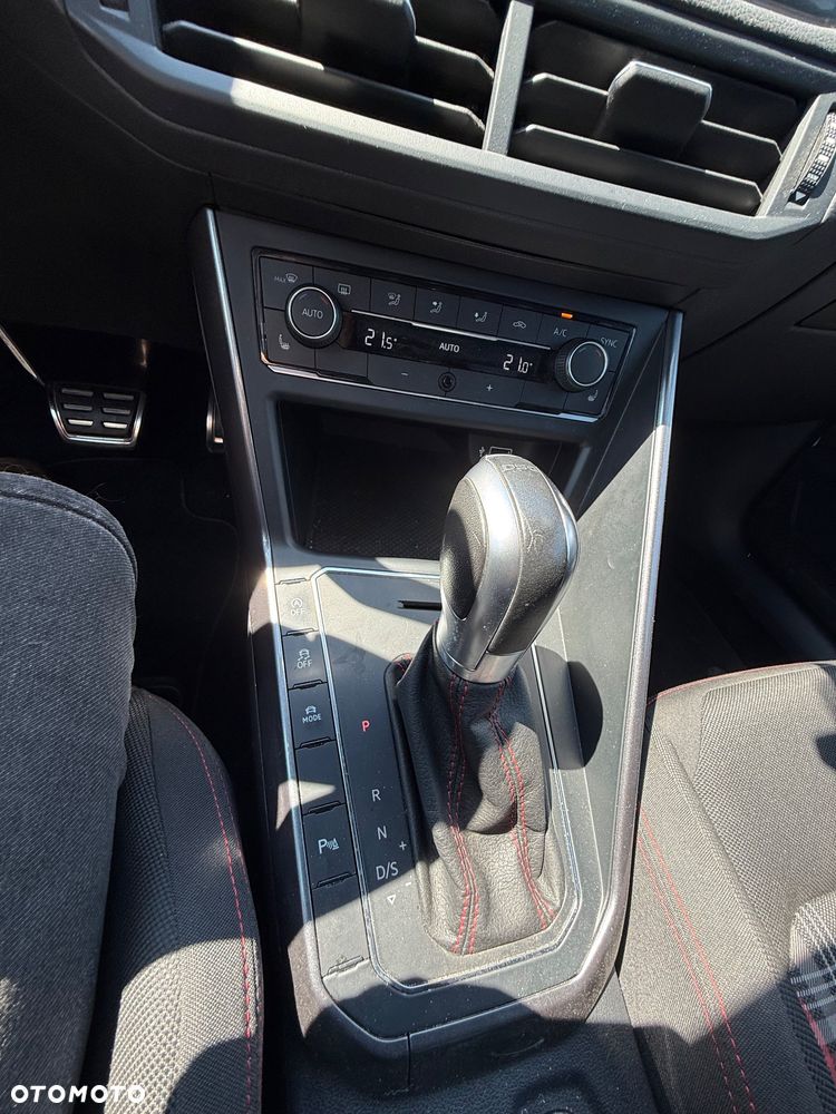 Volkswagen Polo - 13