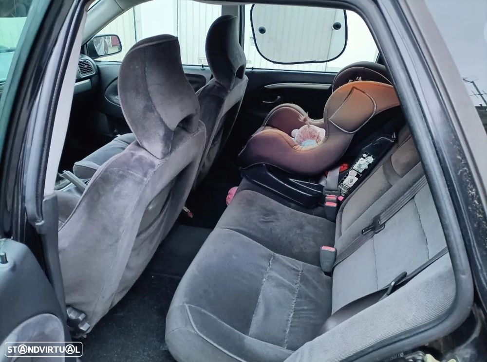 Volvo V40 1.9 D CR - 5