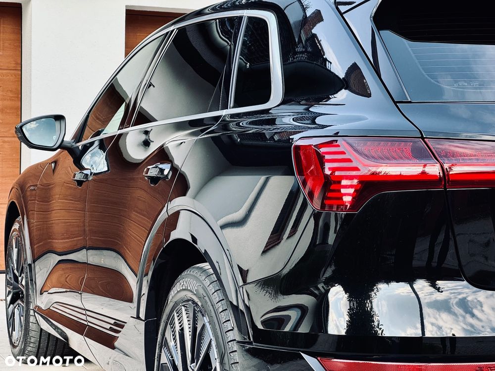 Audi Q8 e-tron 55 114kWh Quattro S Line - 10