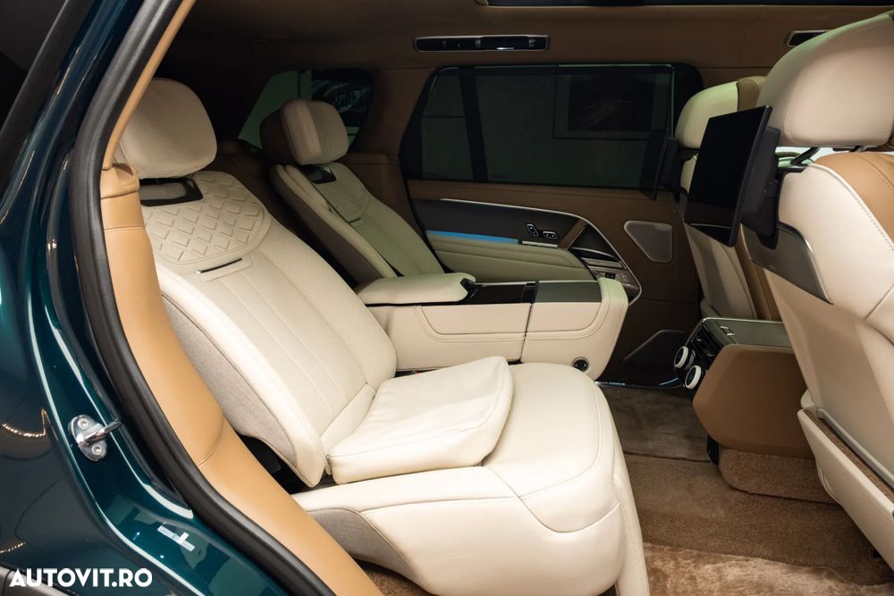 Land Rover Range Rover 4.4 V8 P530 LWB SV - 7