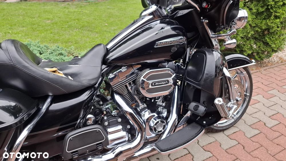 Harley-Davidson Touring Electra Glide - 12