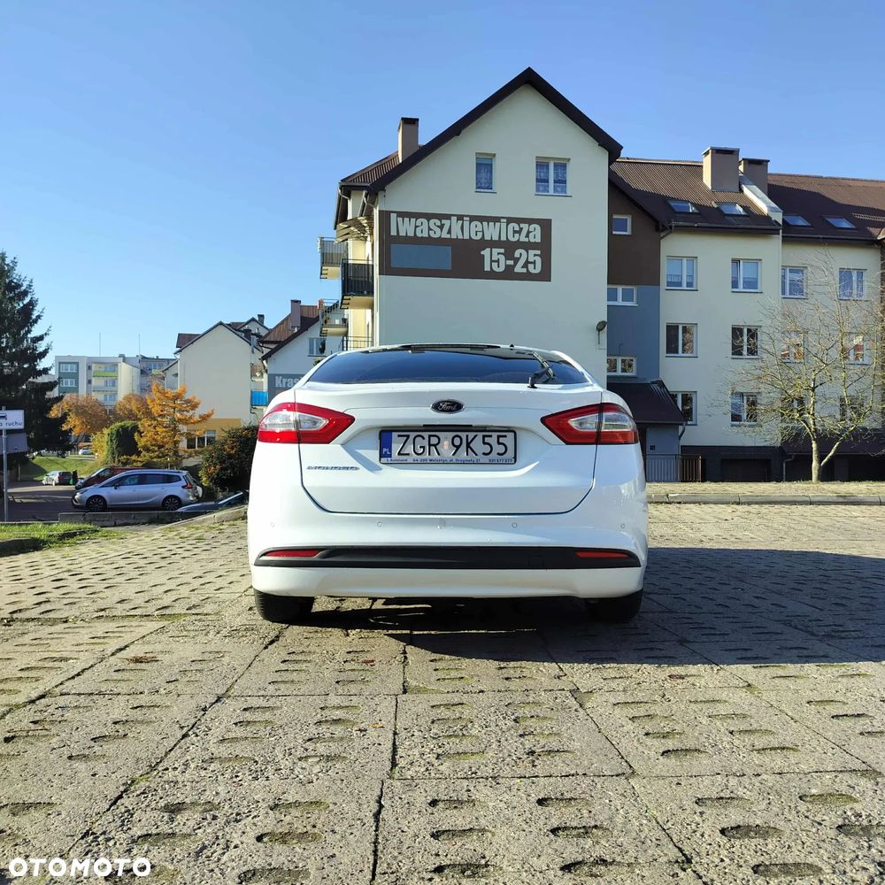 Ford Mondeo ver-2-0-tdci-titanium-powershift - 4