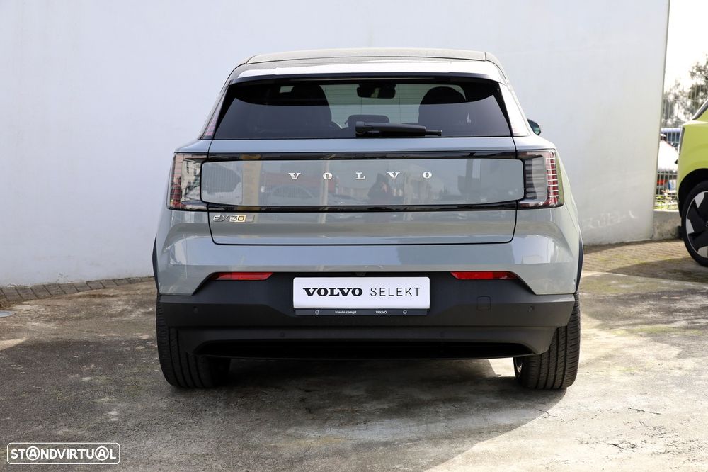 Volvo EX30 69 kWh Single Motor Extended Range Ultra - 3