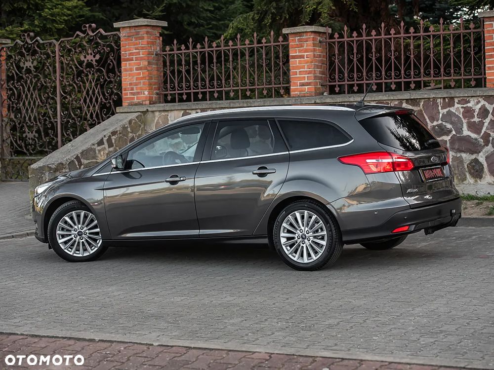 Ford Focus SW - 10