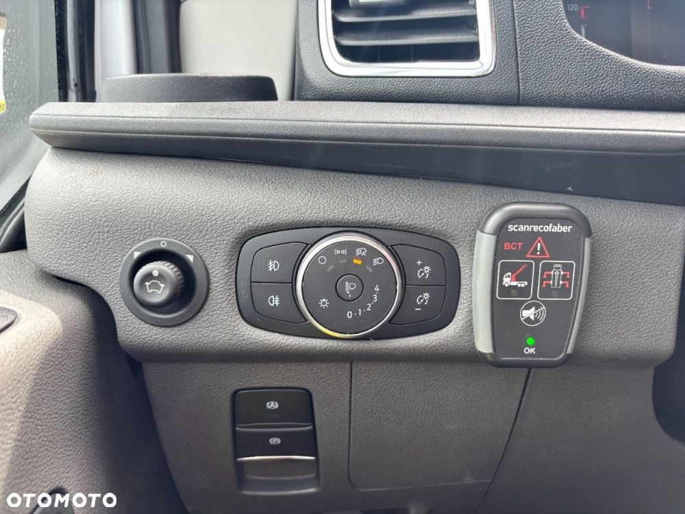 Ford Transit - 18