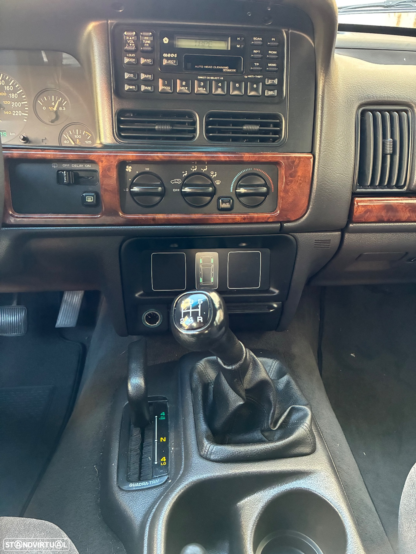 Jeep Grand Cherokee 2.5 TD Laredo - 9