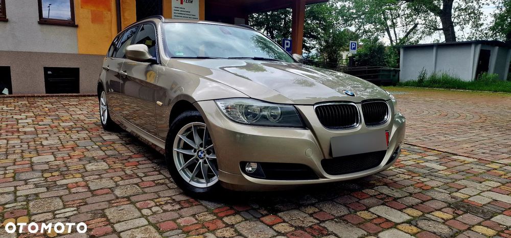 BMW Seria 3 320d DPF Edition Sport - 1