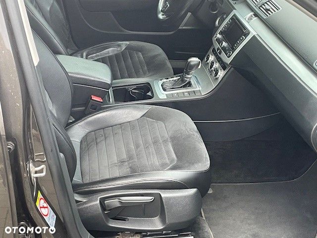 Volkswagen Passat 2.0 TDI Highline DSG - 11