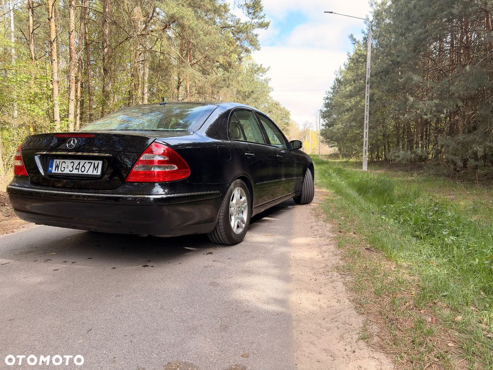 Mercedes-Benz Klasa E 350 7G-TRONIC Elegance - 4