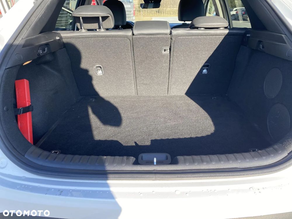 Kia XCeed 1.5 T-GDI Business Line - 16