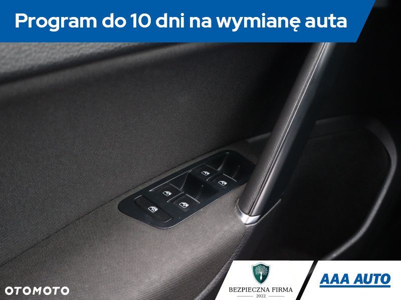 Volkswagen Golf Variant - 20