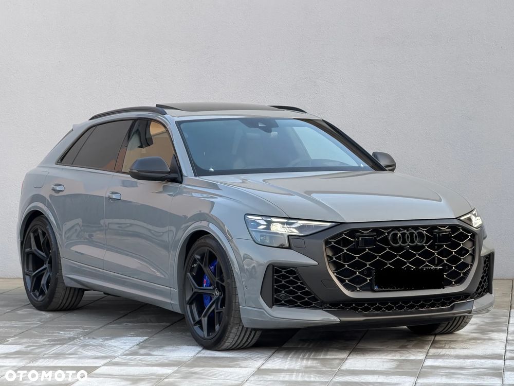 Audi RS Q8 - 4