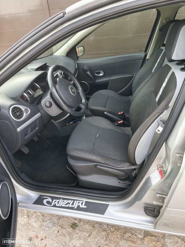 Renault Clio 1.2 16V Rip Curl II - 14