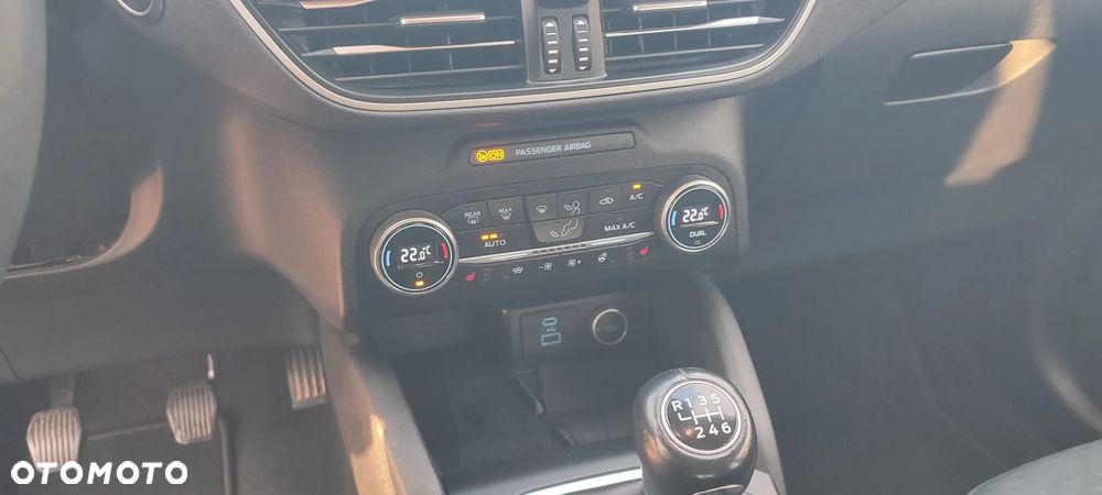 Ford Kuga - 14