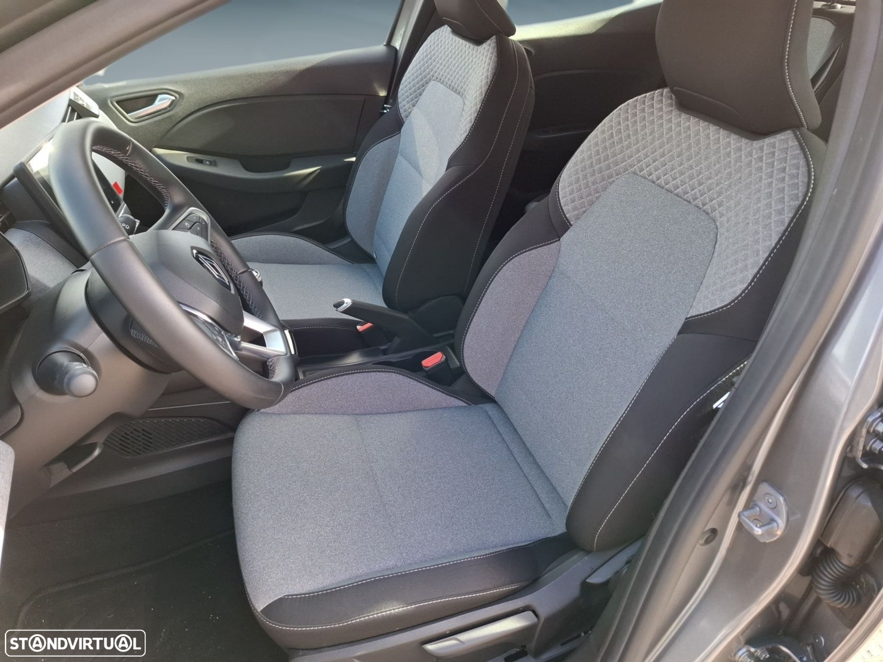 Renault Clio 1.5 Blue dCi Intens - 11