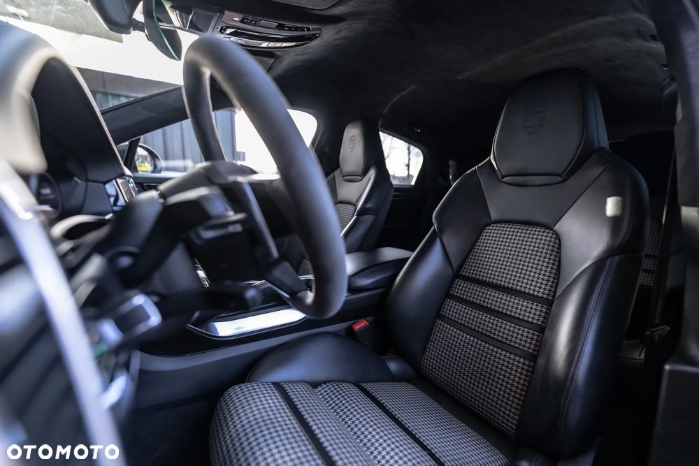 Porsche Cayenne Turbo GT Tiptronic S - 38