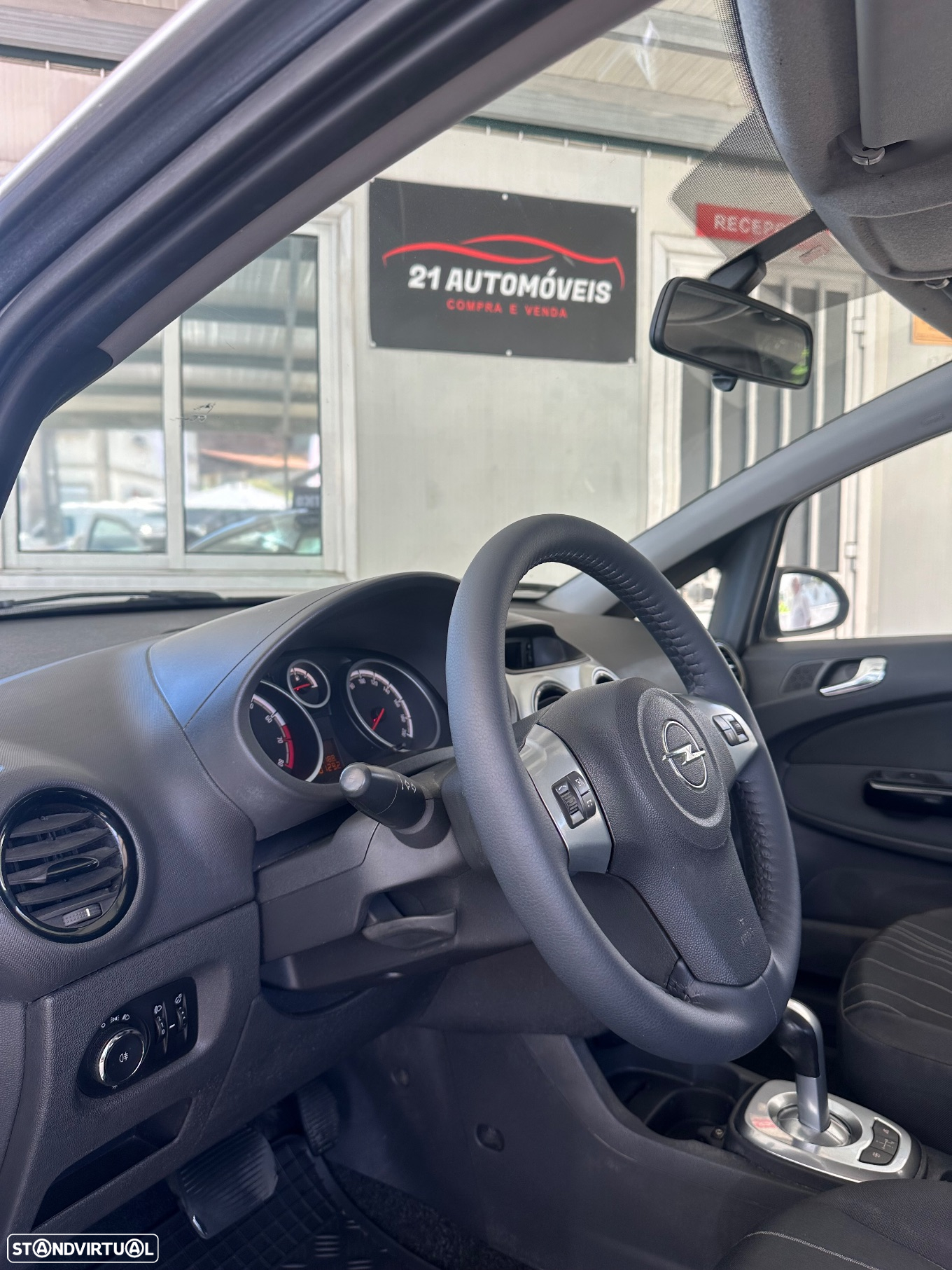 Opel Corsa 1.2 Enjoy Easytronic - 22