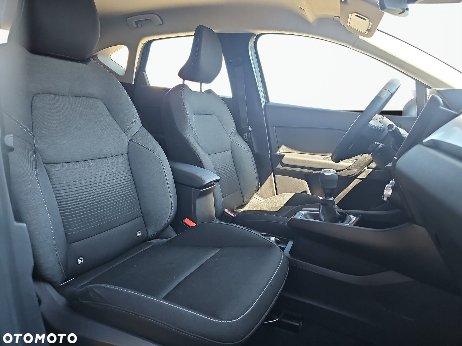 Renault Captur - 22