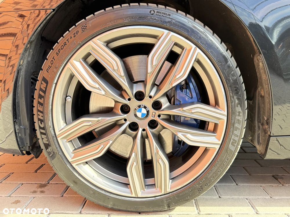 BMW Seria 7 - 26