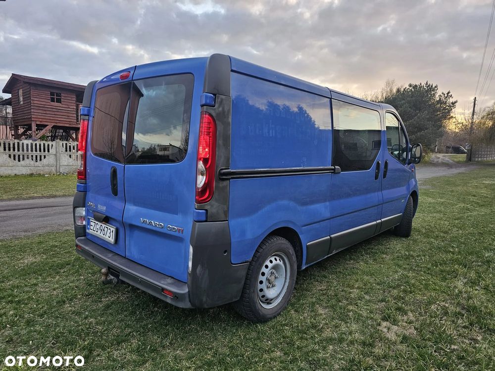 Opel Vivaro - 10