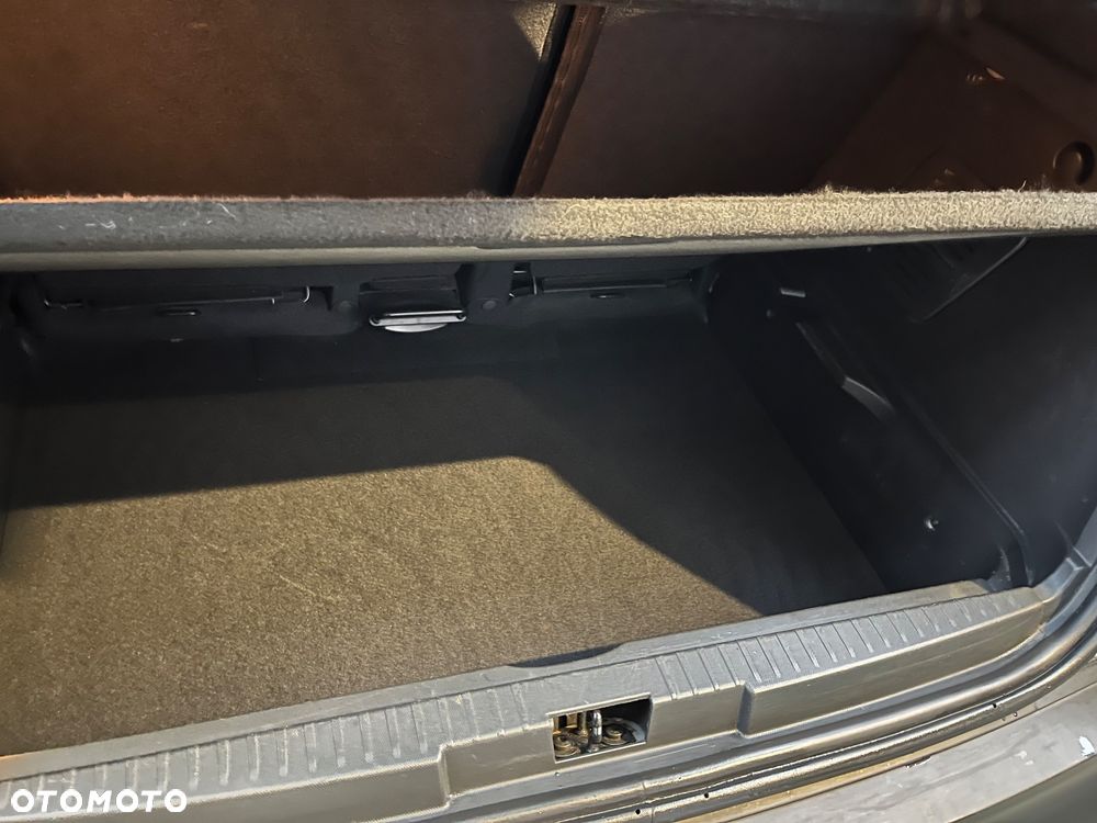 Renault Captur 1.2 TCe Intens EDC - 24