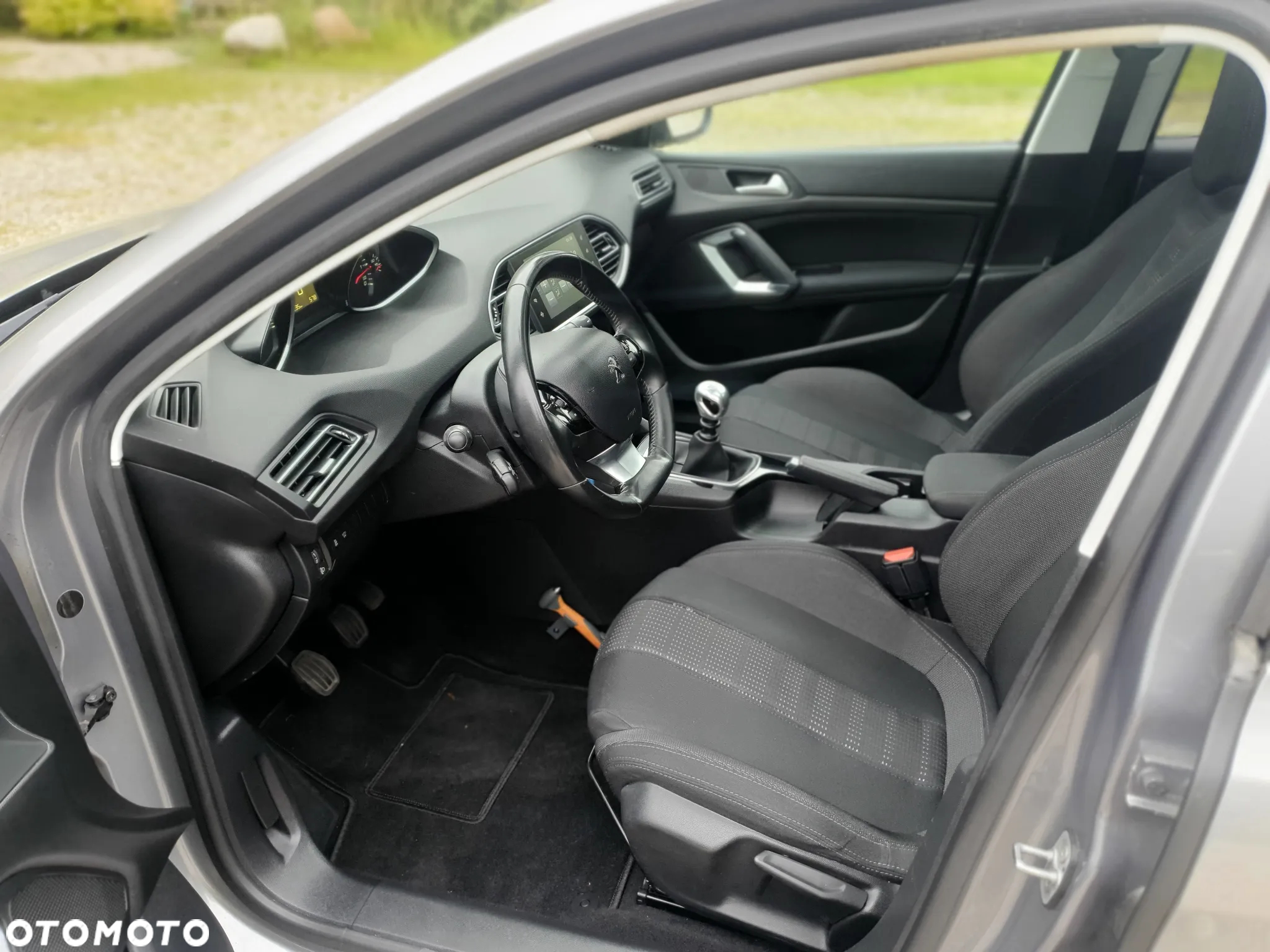 Peugeot 308 1.6 BlueHDi Allure S&S - 8