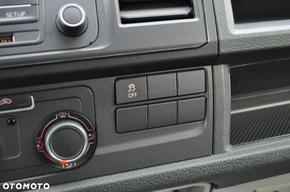 Volkswagen Transporter - 24