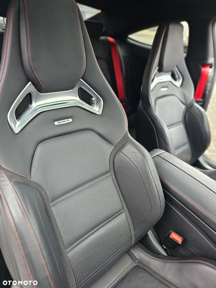 Mercedes-Benz Klasa C AMG 43 4Matic 9G-TRONIC - 19