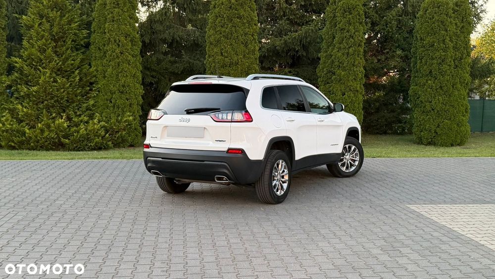 Jeep Cherokee - 14