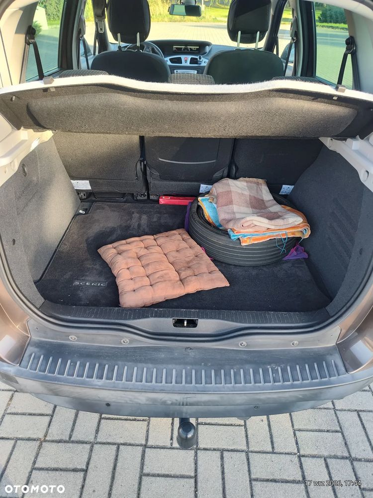 Renault Scenic 2.0 16V Privilege CVT - 27