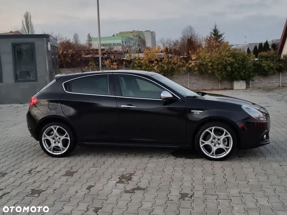 Alfa Romeo Giulietta 2.0 JTDM Exclusive - 3