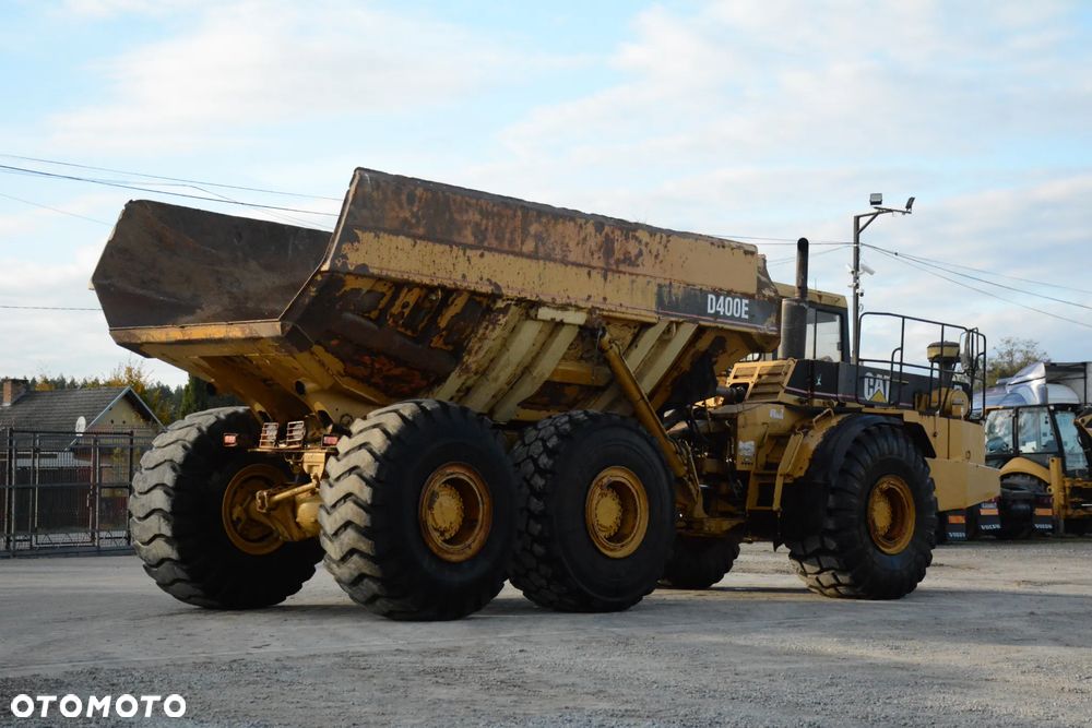 Caterpillar D400E / 1998r / 24190h / Opony 95% / Grzana paka - 8