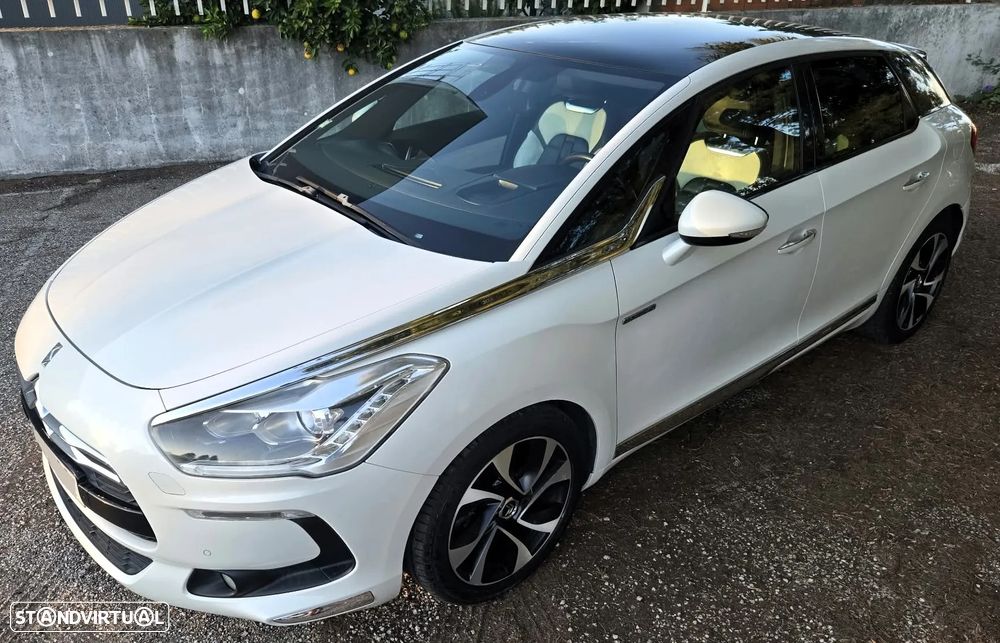 DS Automobiles Ds5