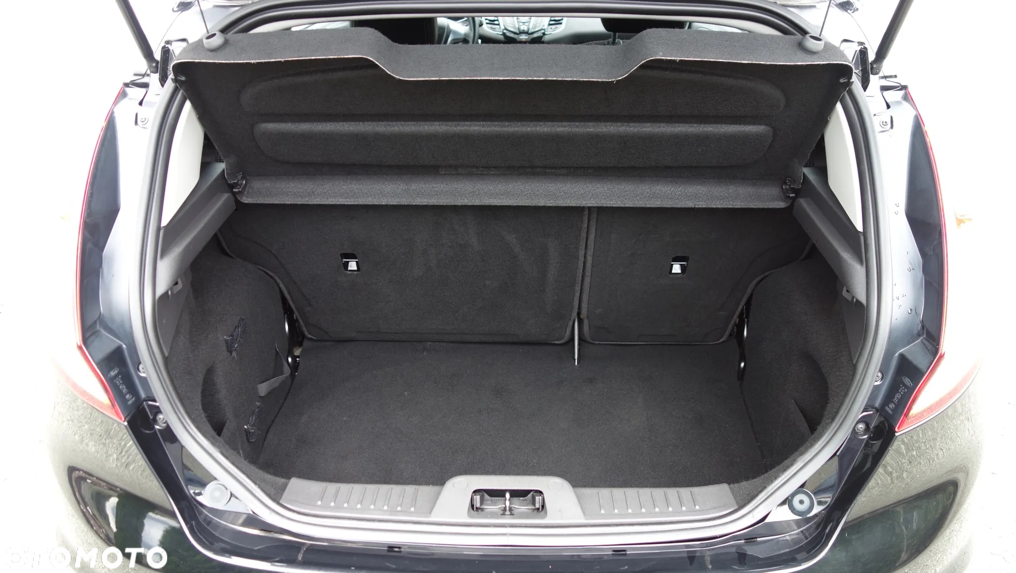 Ford Fiesta 1.0 EcoBoost Titanium - 25