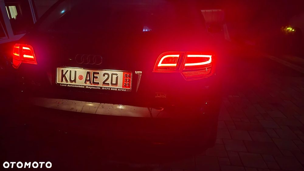 Audi A3 Sportback 2.0 TDI DPF quattro Ambiente - 18