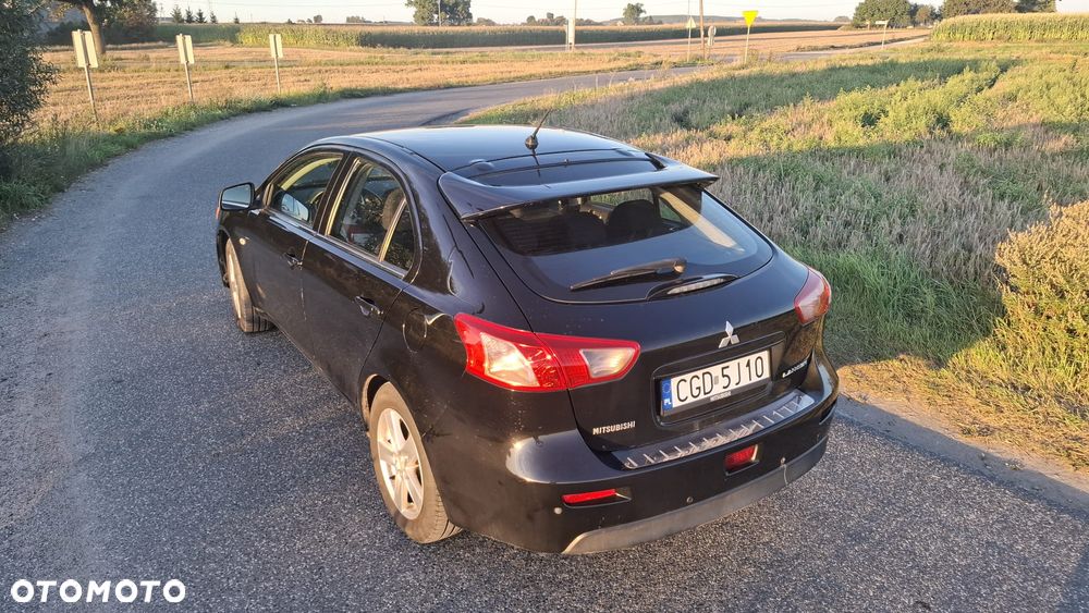 Mitsubishi Lancer 1.8 Invite - 5