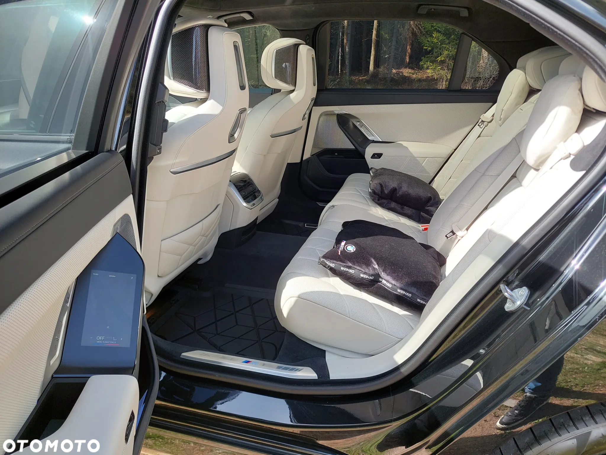 BMW Seria 7 - 27