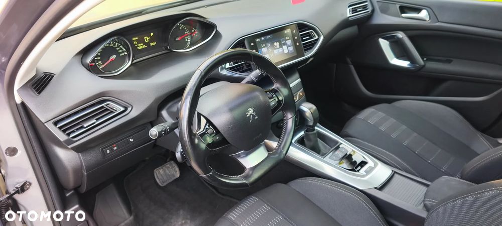 Peugeot 308 - 11