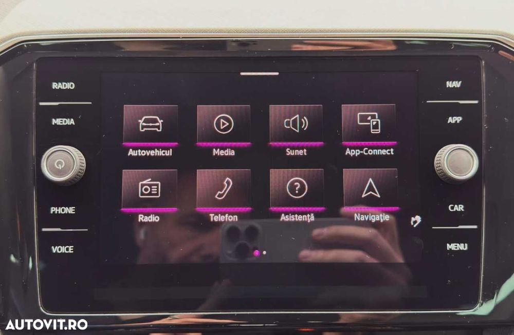 Volkswagen Passat - 36