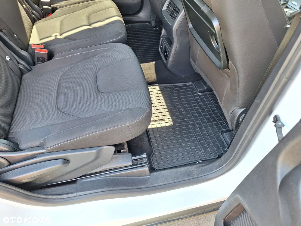 Ford S-Max 2.0 TDCi Titanium PowerShift - 25