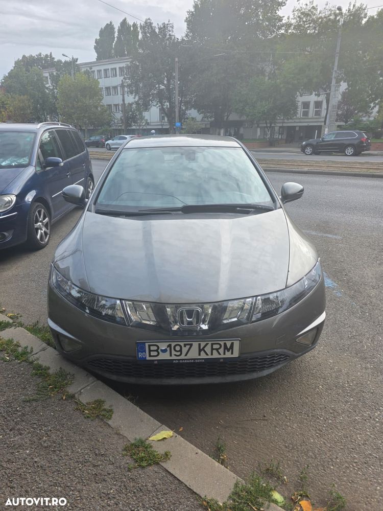 Honda Civic 1.8 Sport - 33