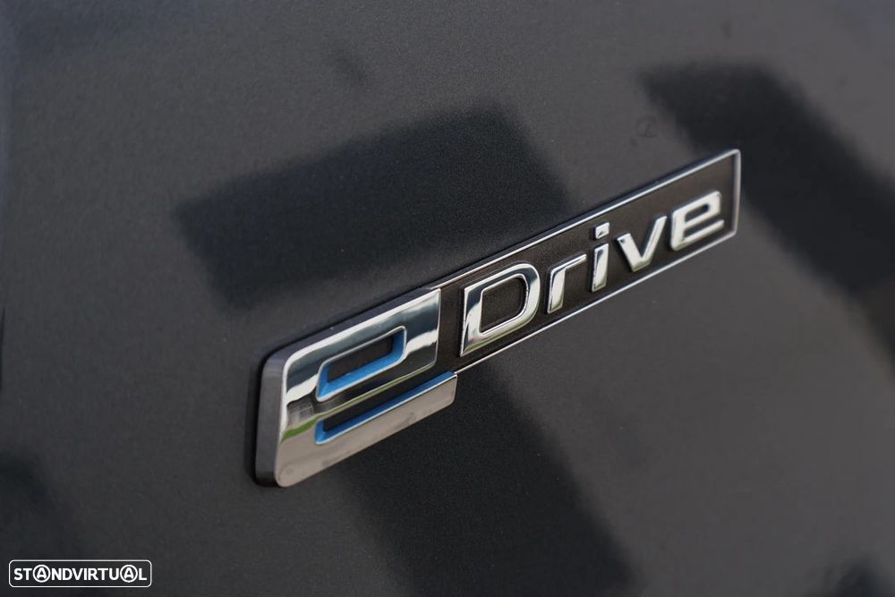BMW 330 e iPerformance Line Sport - 29
