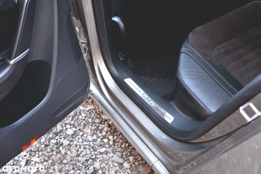Volkswagen Passat 2.0 TDI Highline DSG - 21