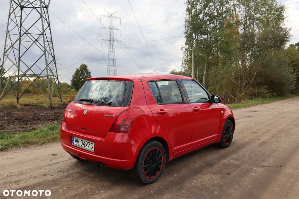 Suzuki Swift 2006 photo 3