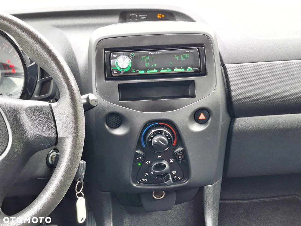 Toyota Aygo x-trend - 19