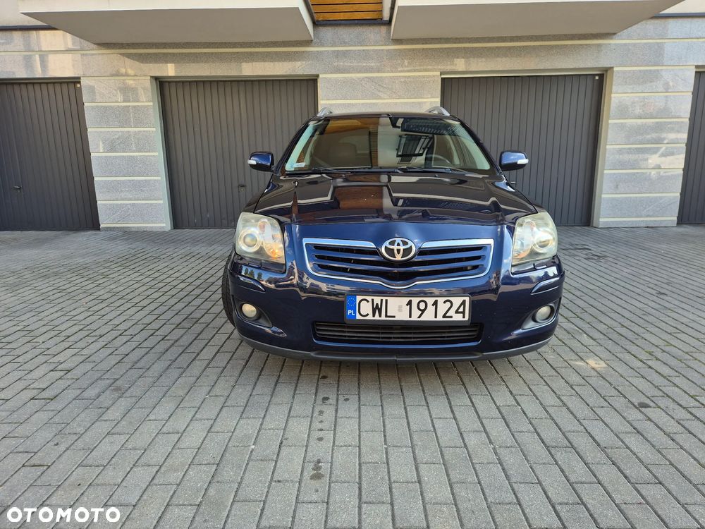 Toyota Avensis - 3